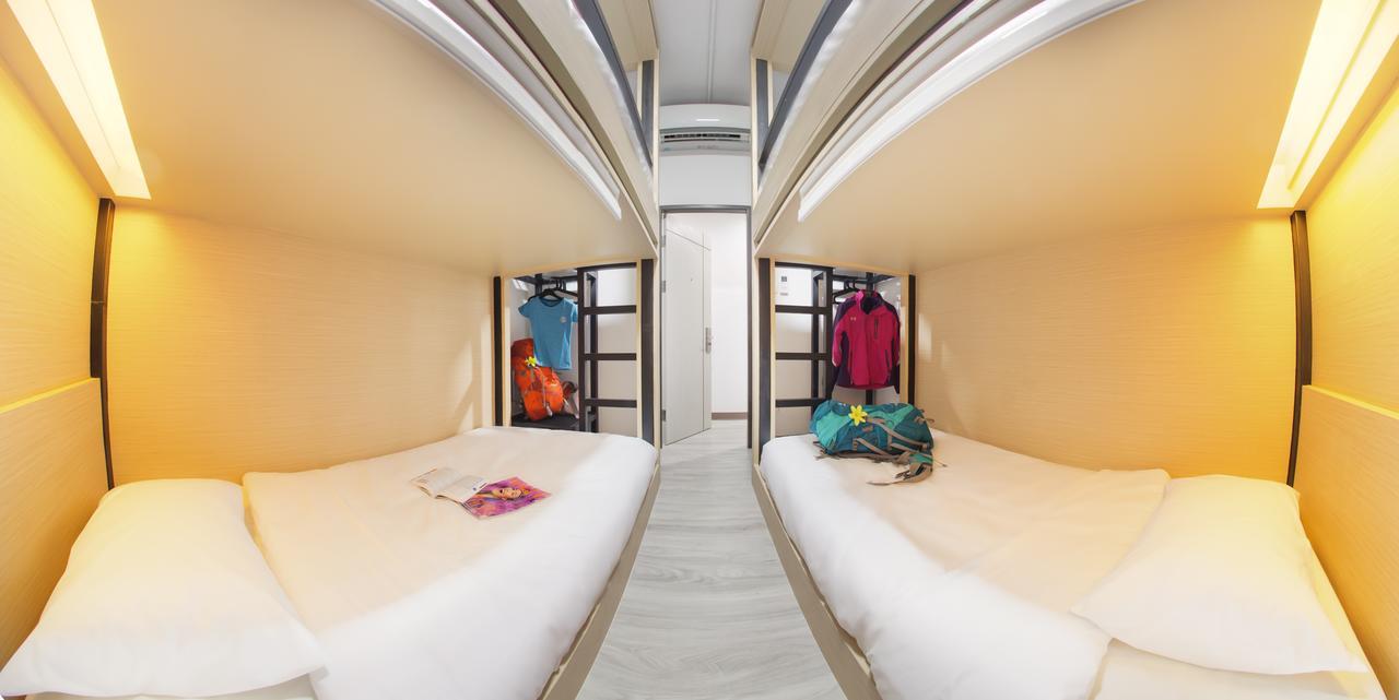 Хостел Le Bonheur Poshtel Бангкок Экстерьер фото